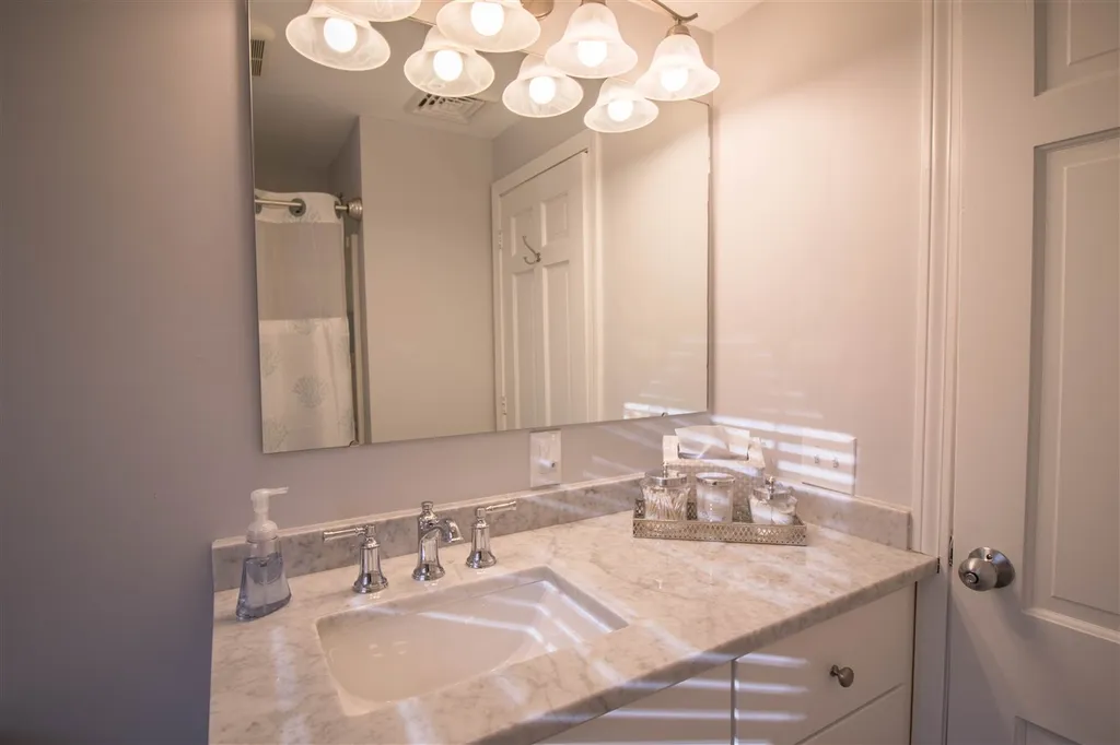 20 Ashbrook Road Exeter NH 03833