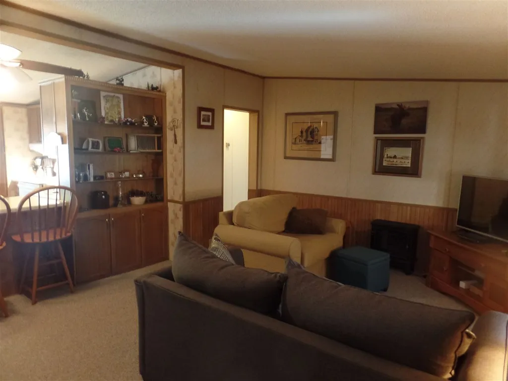 10 Malloy Avenue Gorham NH 03581