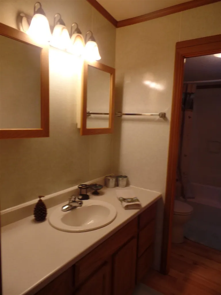 10 Malloy Avenue Gorham NH 03581