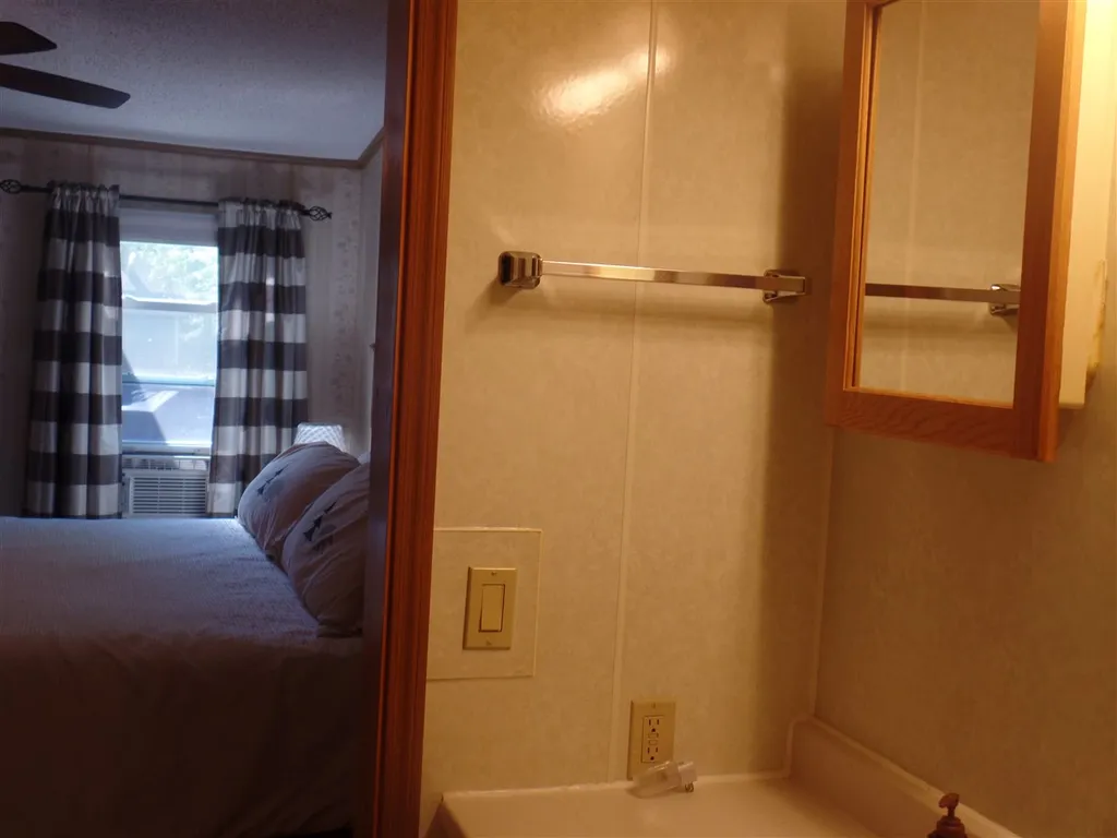10 Malloy Avenue Gorham NH 03581