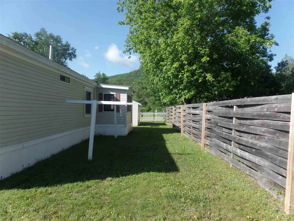 10 Malloy Avenue Gorham NH 03581