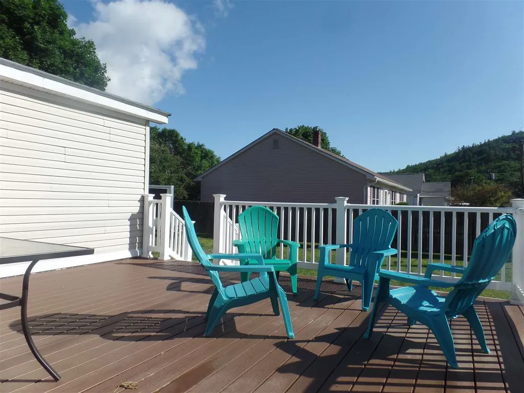 10 Malloy Avenue Gorham NH 03581