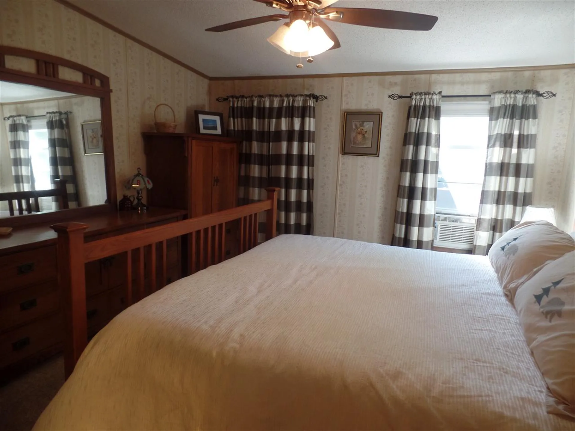 10 Malloy Avenue Gorham NH 03581