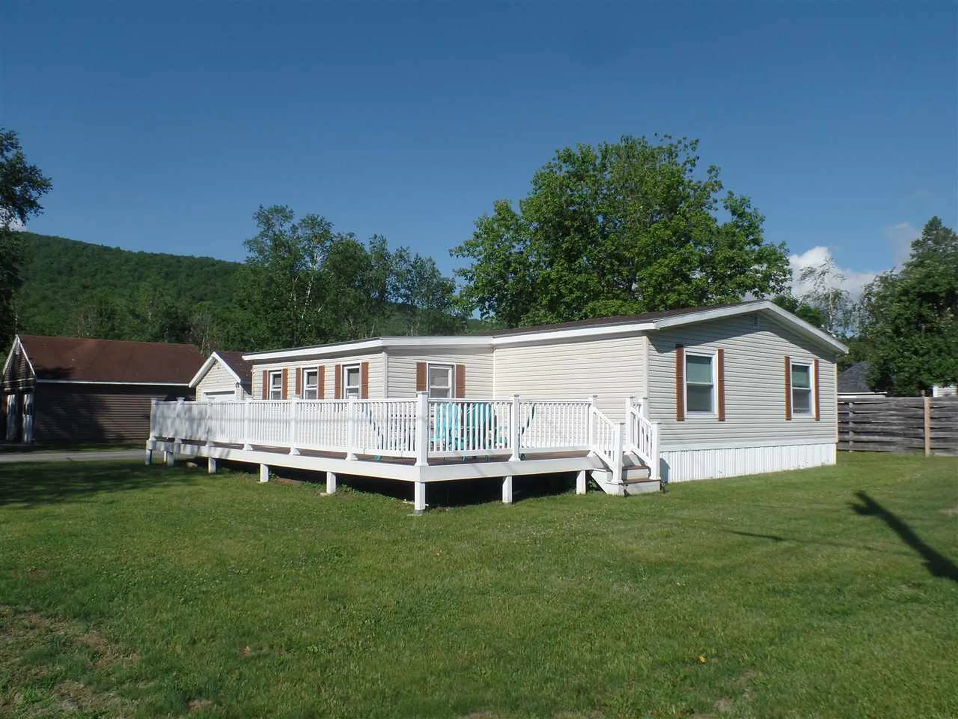 10 Malloy Avenue Gorham NH 03581