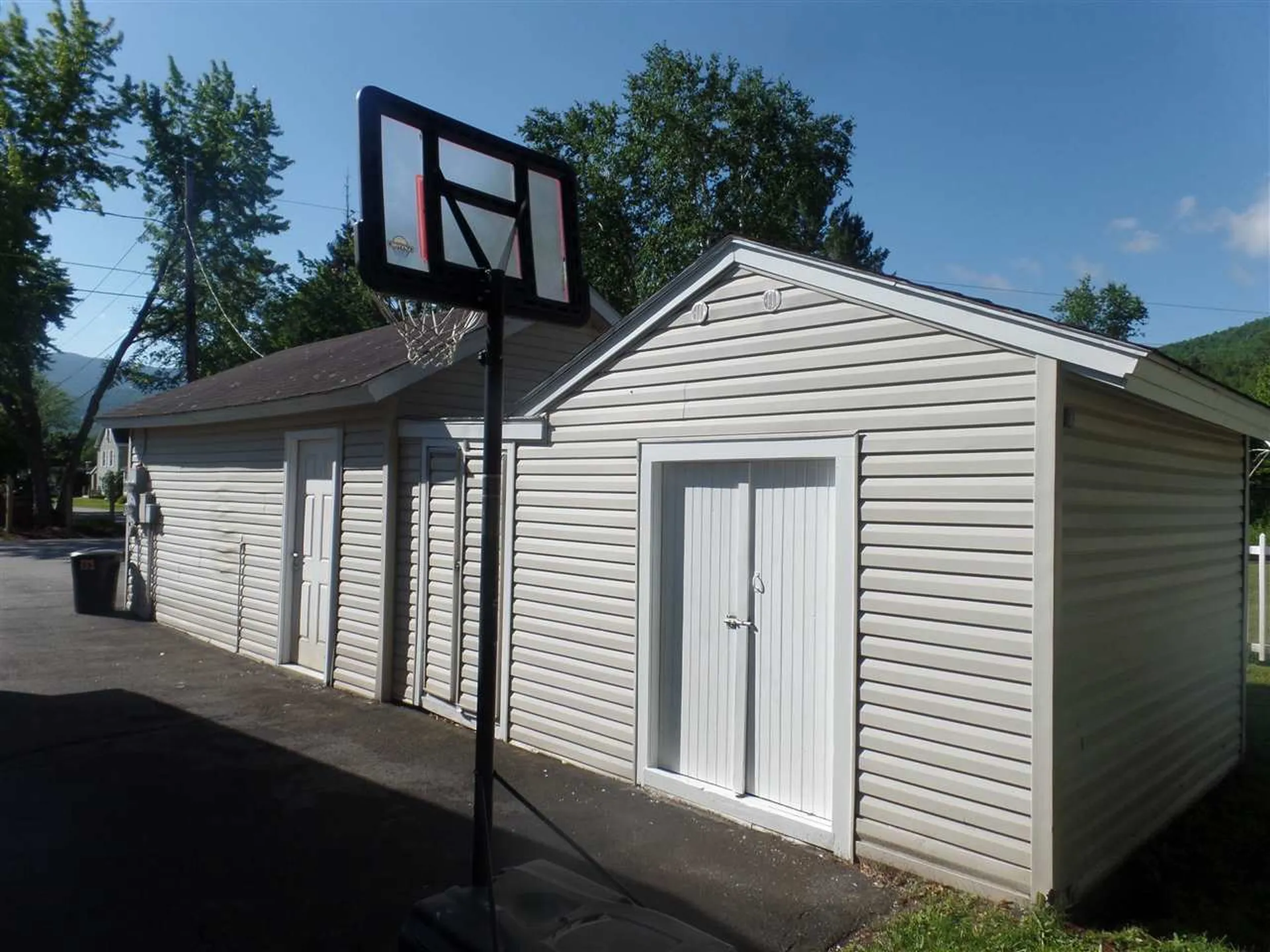 10 Malloy Avenue Gorham NH 03581