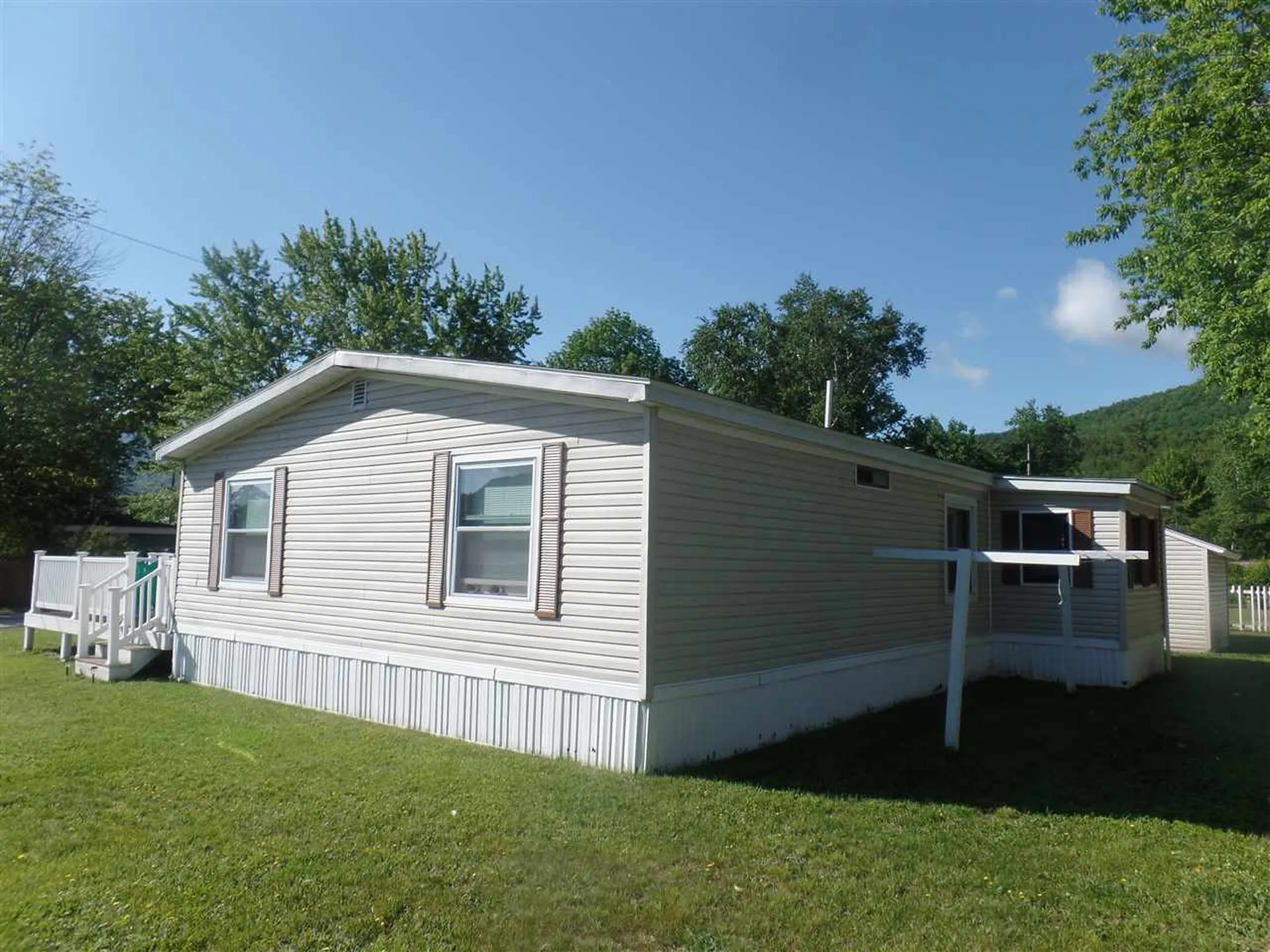 10 Malloy Avenue Gorham NH 03581