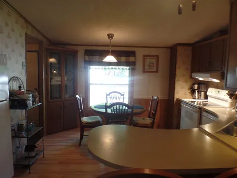 10 Malloy Avenue Gorham NH 03581