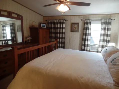 10 Malloy Avenue Gorham NH 03581
