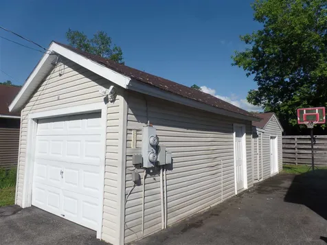 10 Malloy Avenue Gorham NH 03581