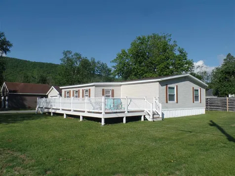 10 Malloy Avenue Gorham NH 03581