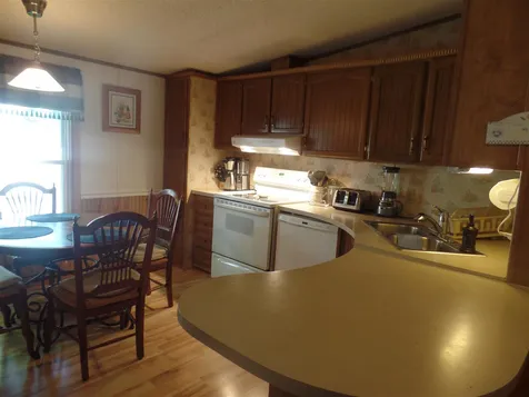 10 Malloy Avenue Gorham NH 03581