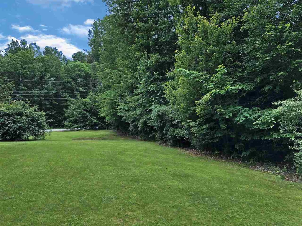 1 Woodland Circle Bow NH 03304