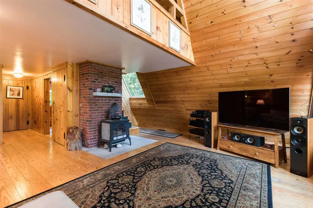 60 Prescott Road Raymond NH 03077