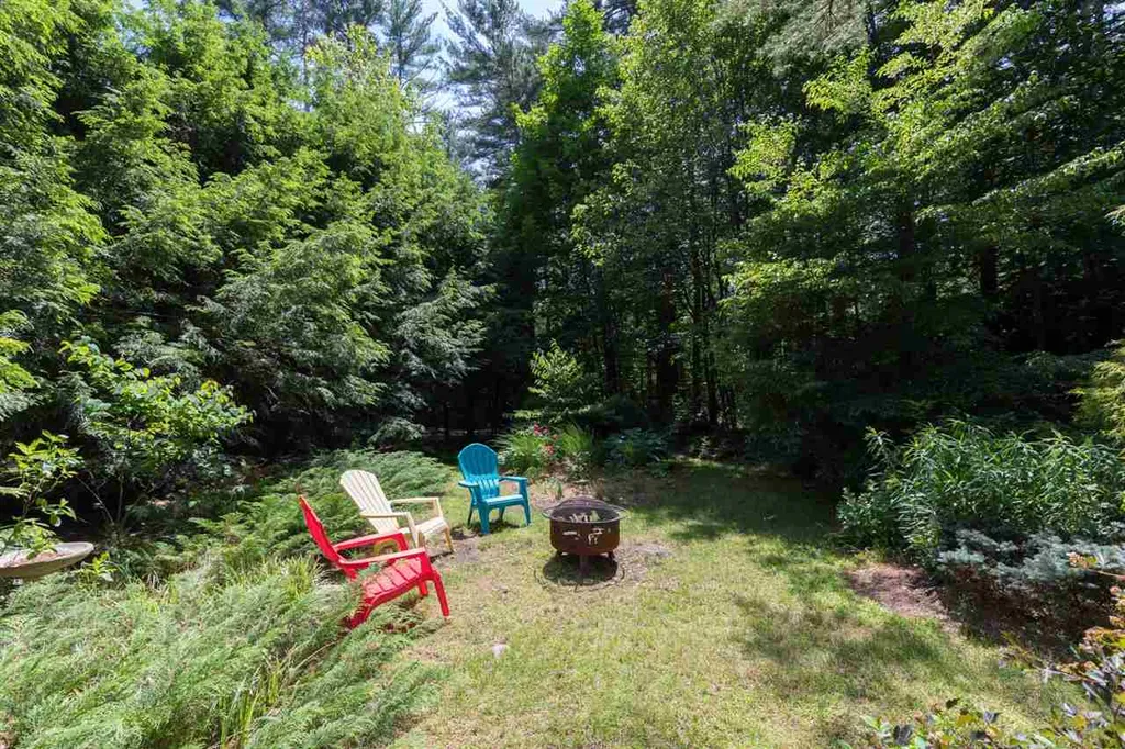 60 Prescott Road Raymond NH 03077