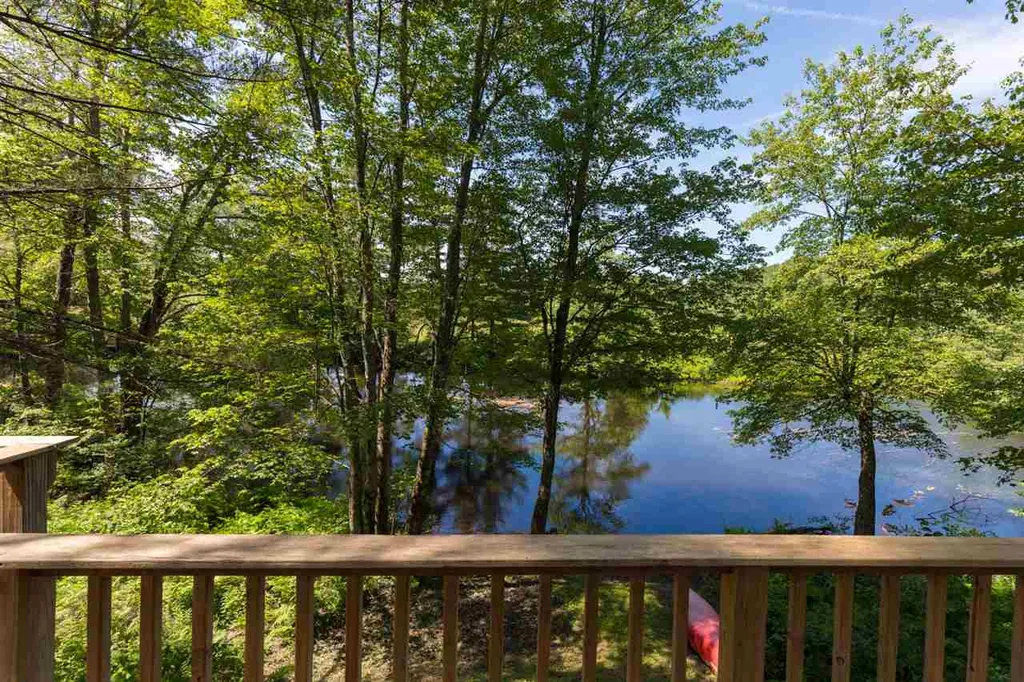60 Prescott Road Raymond NH 03077