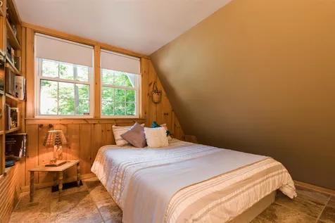 60 Prescott Road Raymond NH 03077