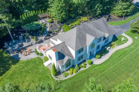 65 Harvard Avenue Auburn NH 03032