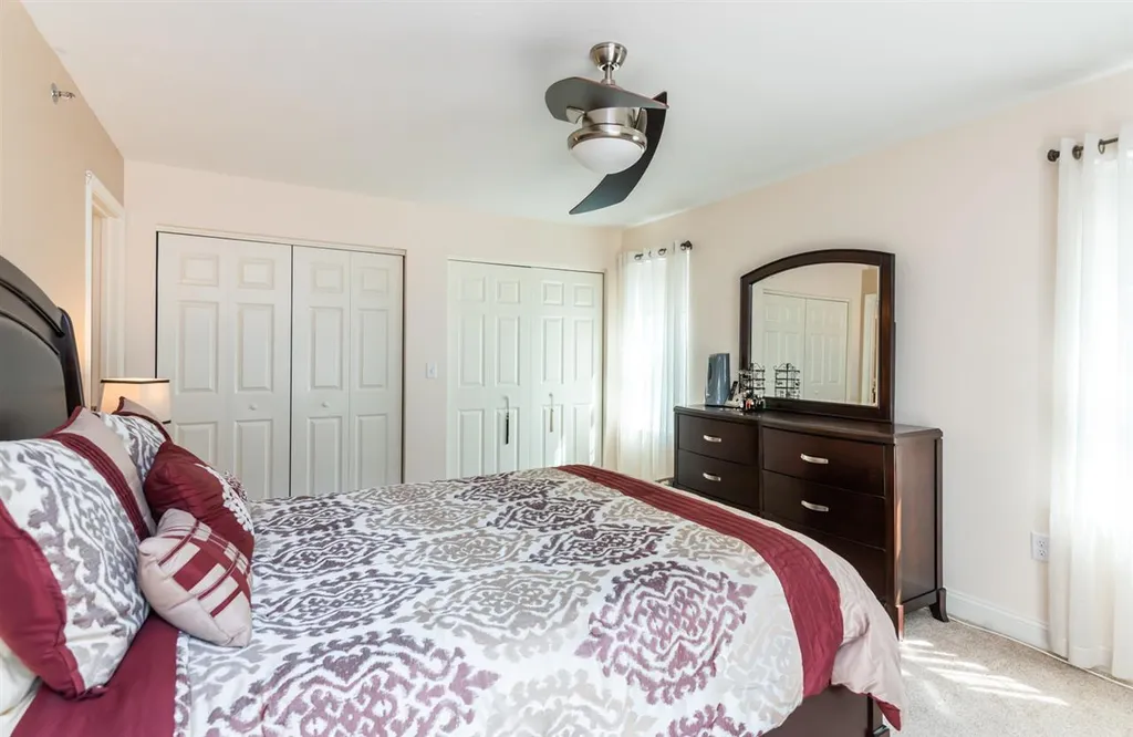 10 Evergreen Drive Newton NH 03858