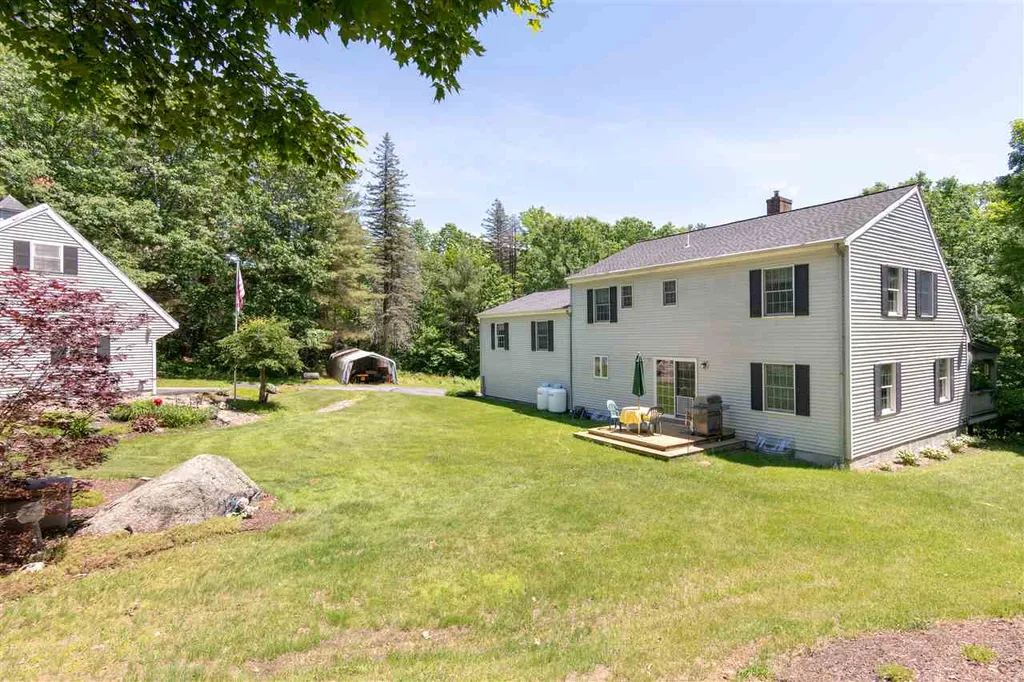 33 Blake Road Meredith NH 03253