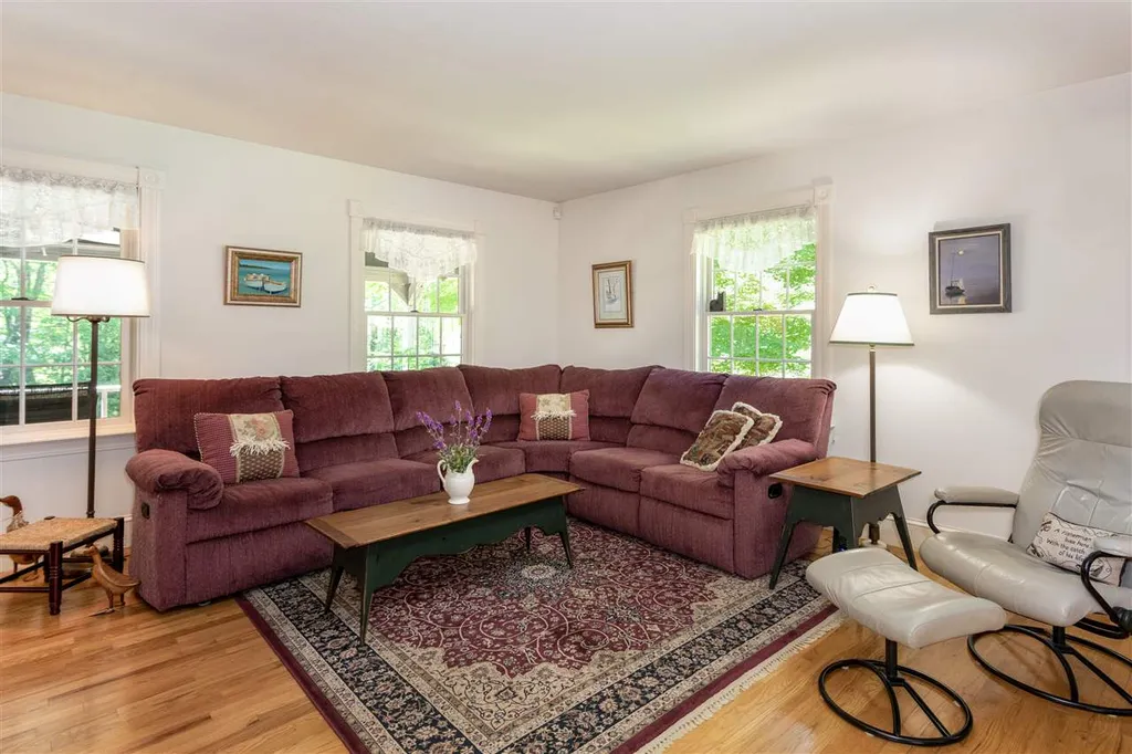 33 Blake Road Meredith NH 03253