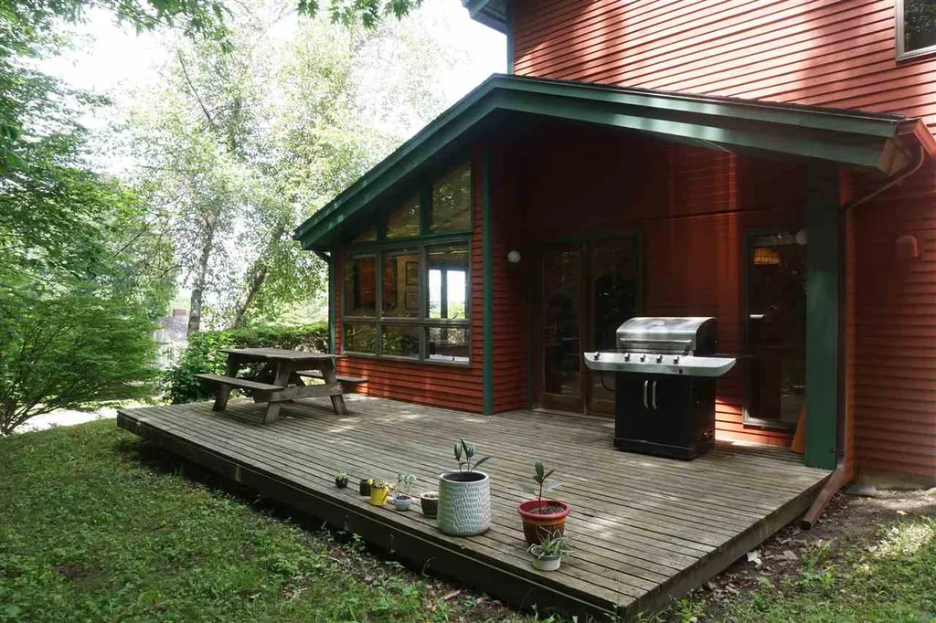 19 Harbor Ridge Road South Burlington VT 05403