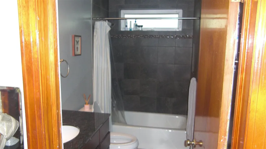 32 Orchard Terrace Winooski VT 05404