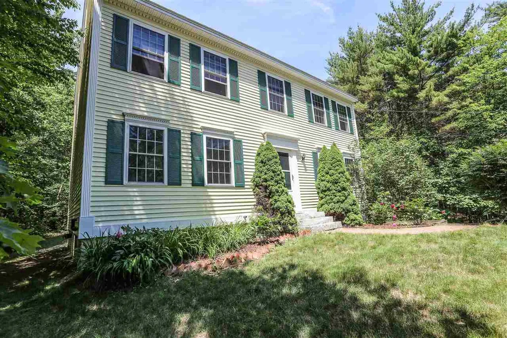 3 Sean Drive Mont Vernon NH 03057