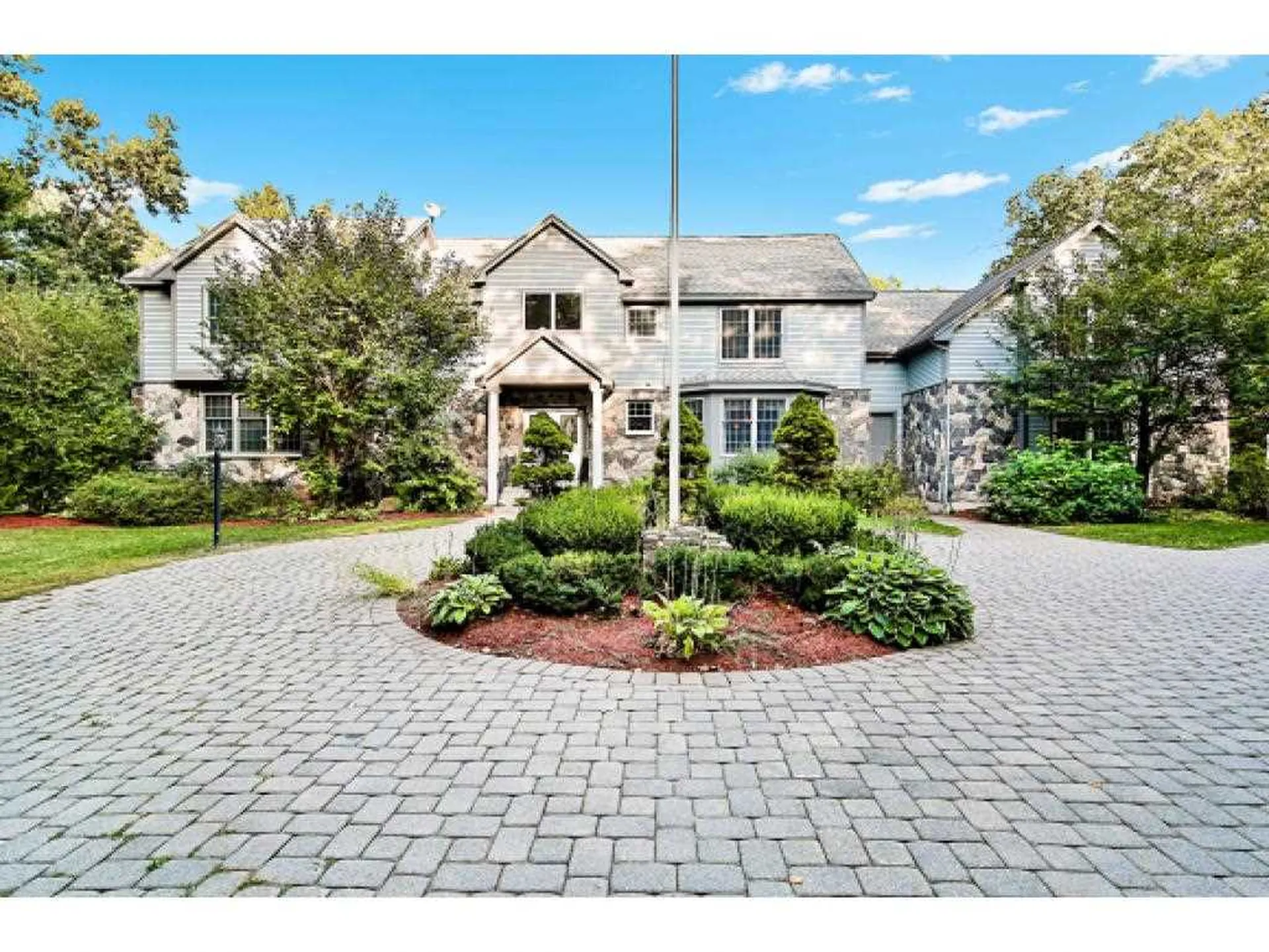 6 Petes Way Pelham NH 03076