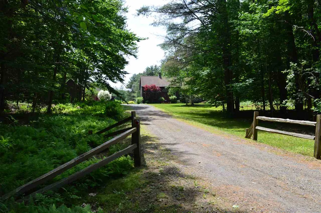 5 Old Sullivan Road Gilsum NH 03448