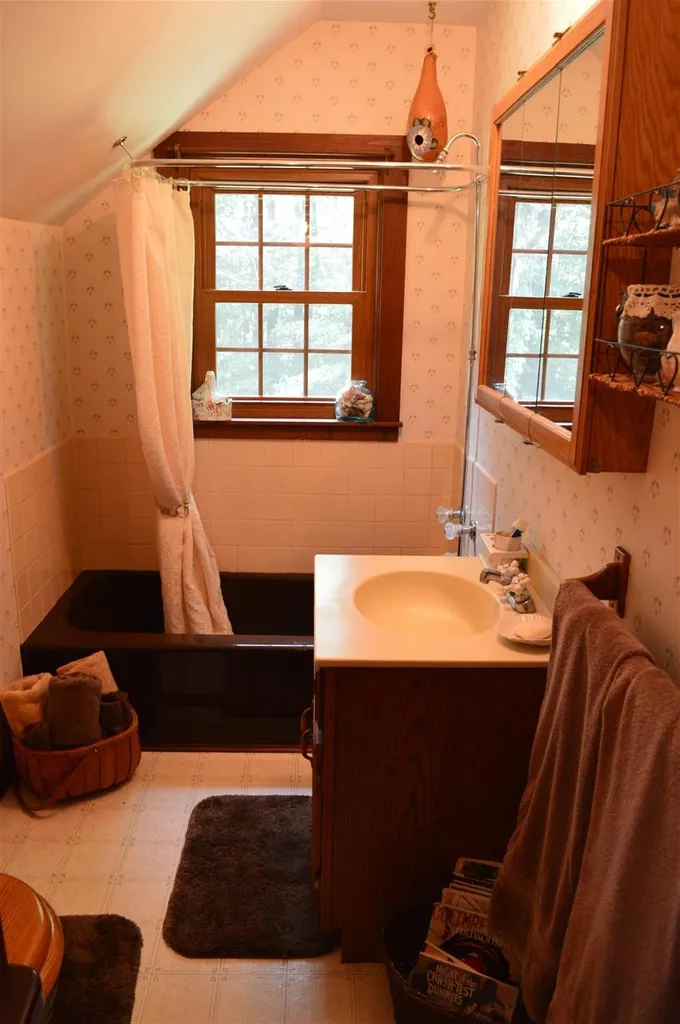 5 Old Sullivan Road Gilsum NH 03448