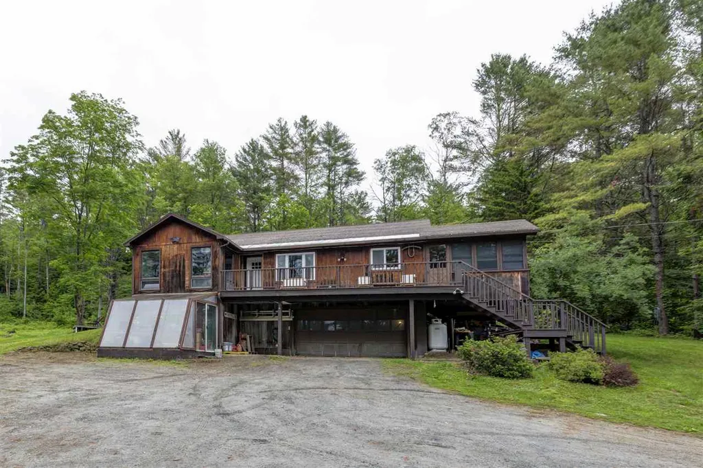44 Cary Street Newport NH 03773