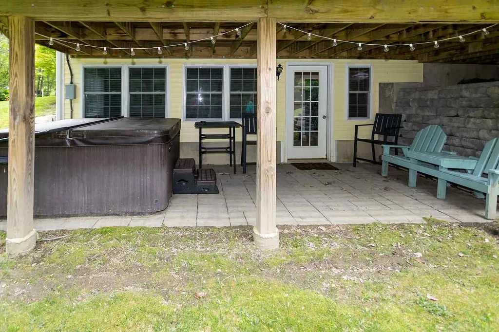 129 Lucas Pond Road Northwood NH 03261