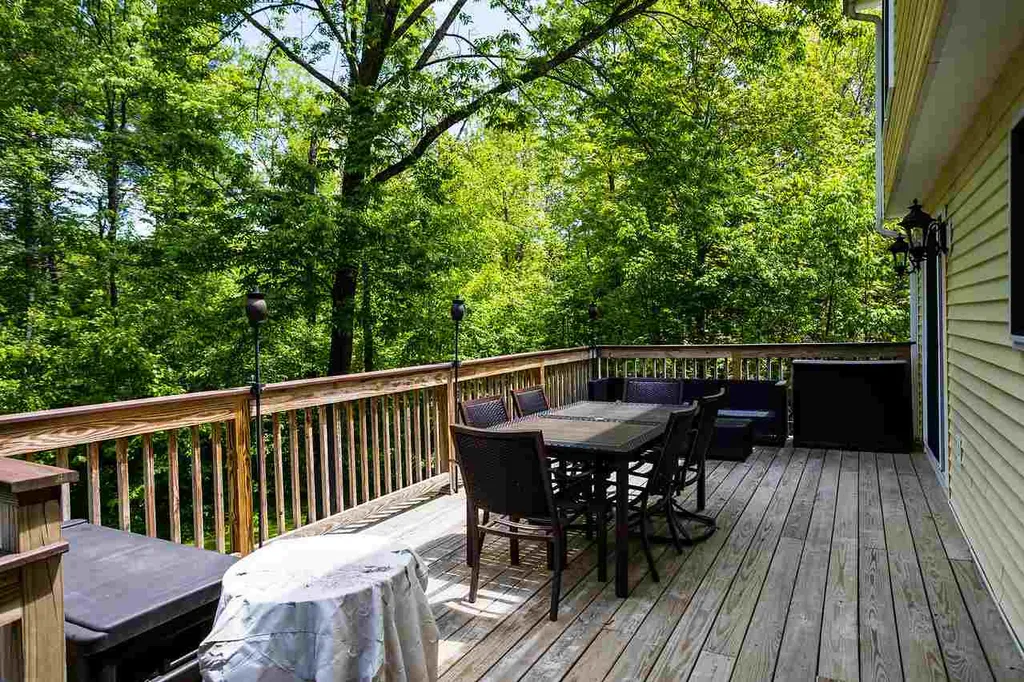 129 Lucas Pond Road Northwood NH 03261
