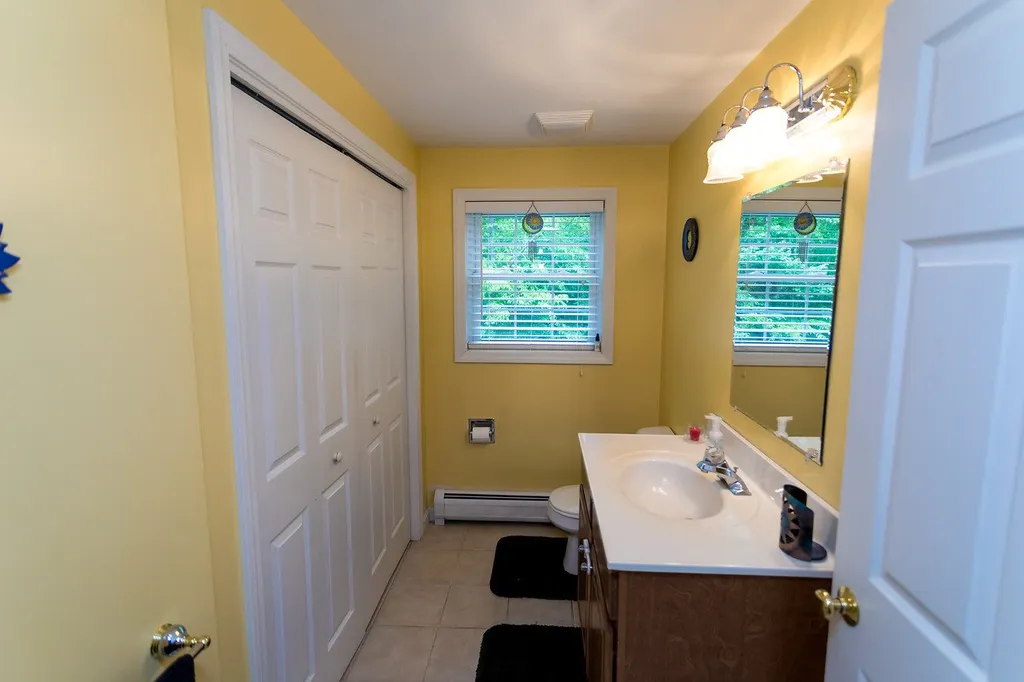 129 Lucas Pond Road Northwood NH 03261