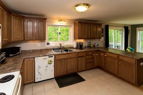 129 Lucas Pond Road Northwood NH 03261