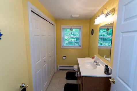 129 Lucas Pond Road Northwood NH 03261