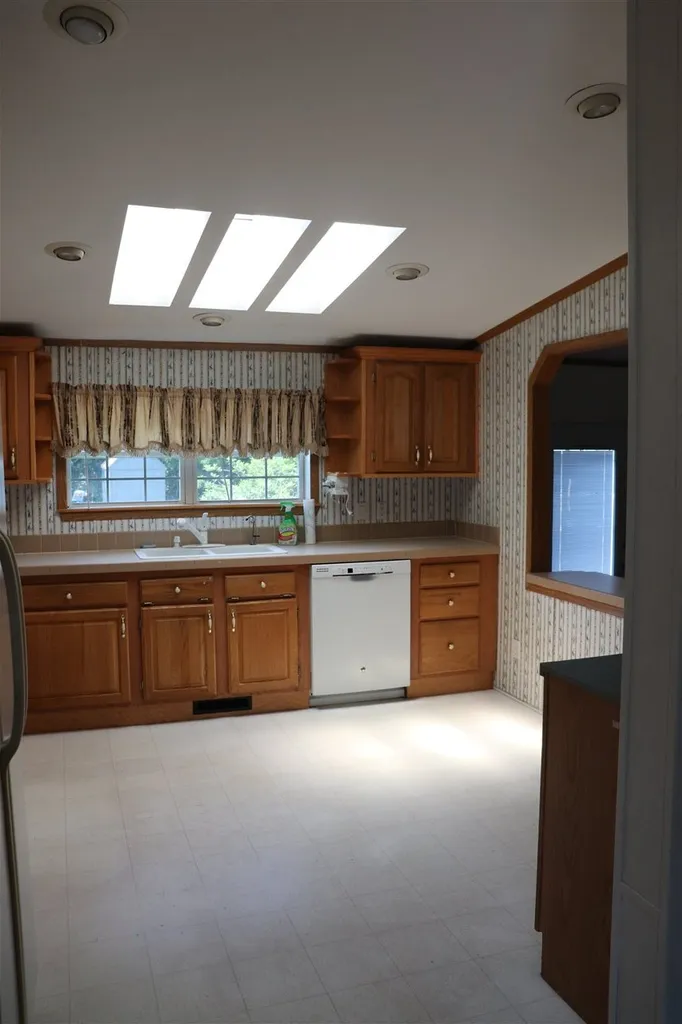 174 Spruce Drive Farmington NH 03835