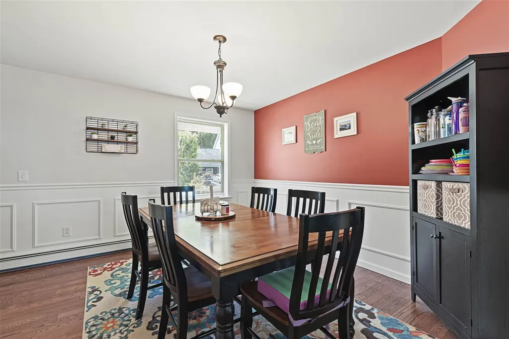 28 Jay Way Rochester NH 03868-0000