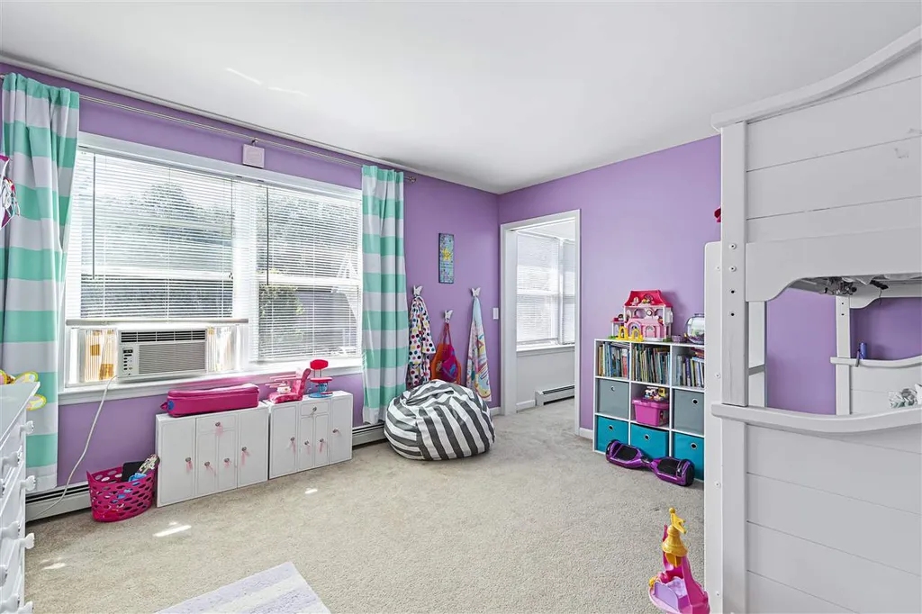 28 Jay Way Rochester NH 03868-0000
