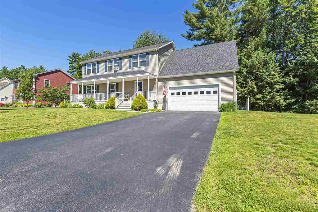 28 Jay Way Rochester NH 03868-0000