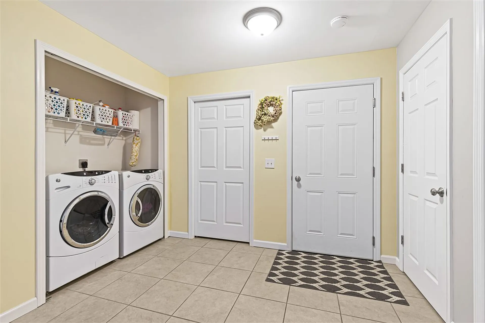 28 Jay Way Rochester NH 03868-0000