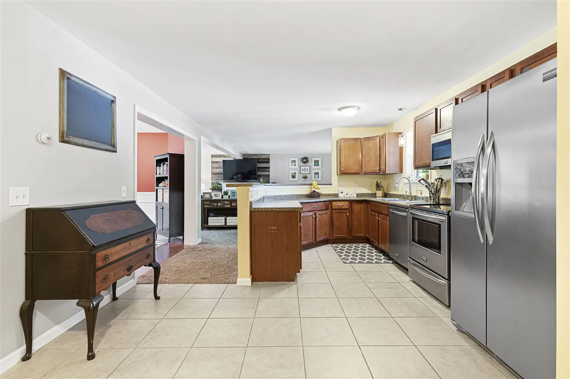 28 Jay Way Rochester NH 03868-0000