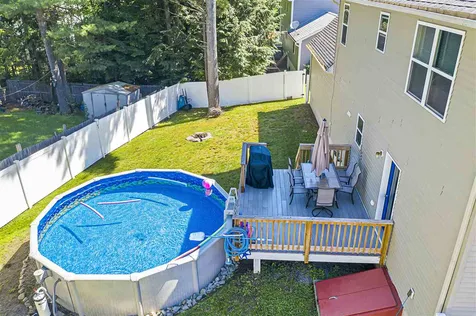 28 Jay Way Rochester NH 03868-0000