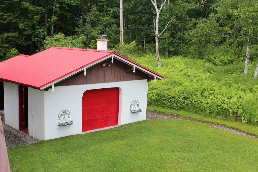 100 Rowell Road Lancaster NH 03584