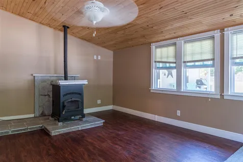 56 Daniel Webster Highway Merrimack NH 03054