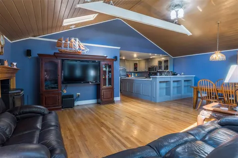 56 Daniel Webster Highway Merrimack NH 03054