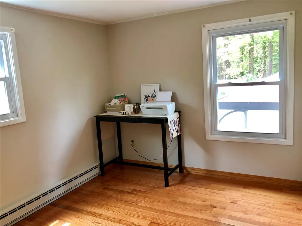 8 Lowell Road Windham NH 03087