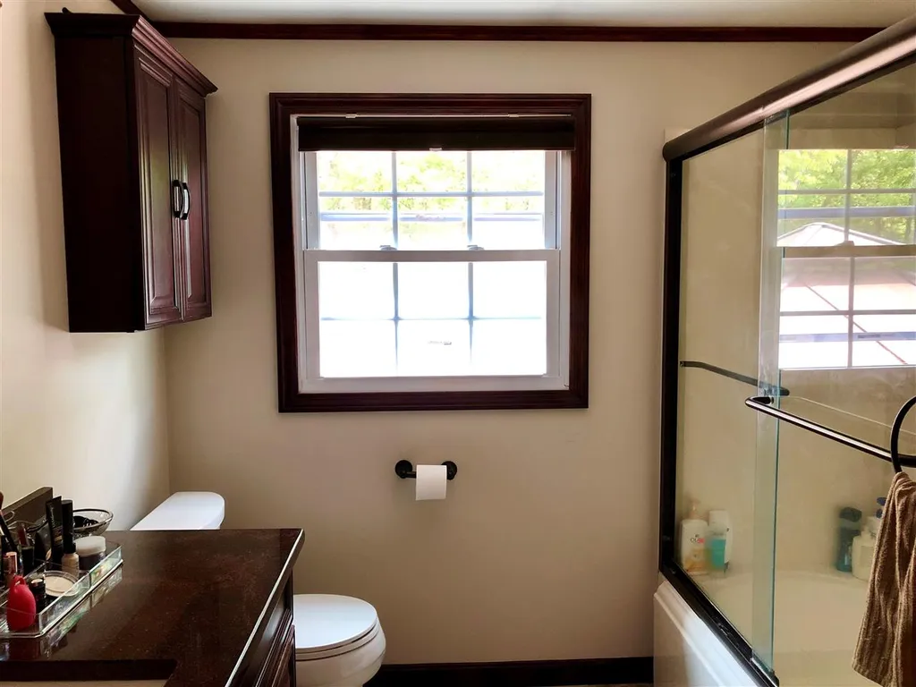 8 Lowell Road Windham NH 03087