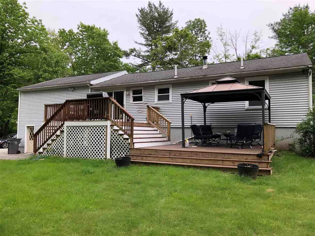 8 Lowell Road Windham NH 03087