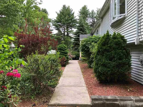 8 Lowell Road Windham NH 03087